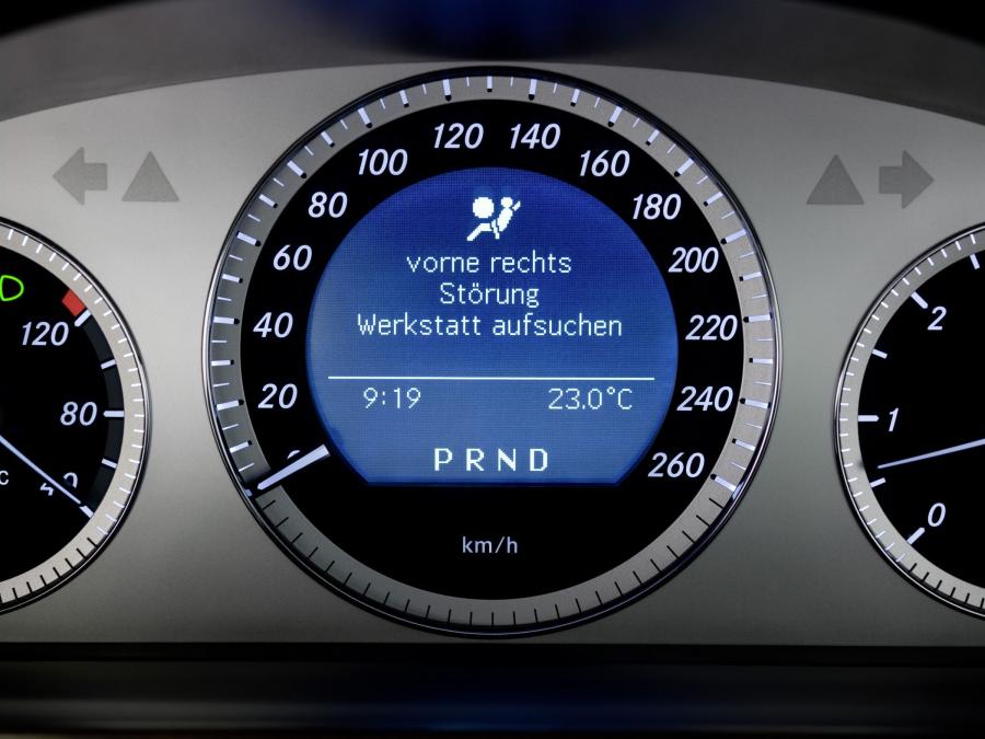  Mercedes-Benz GLK-Class 2010 года  (фото 109 из 224)